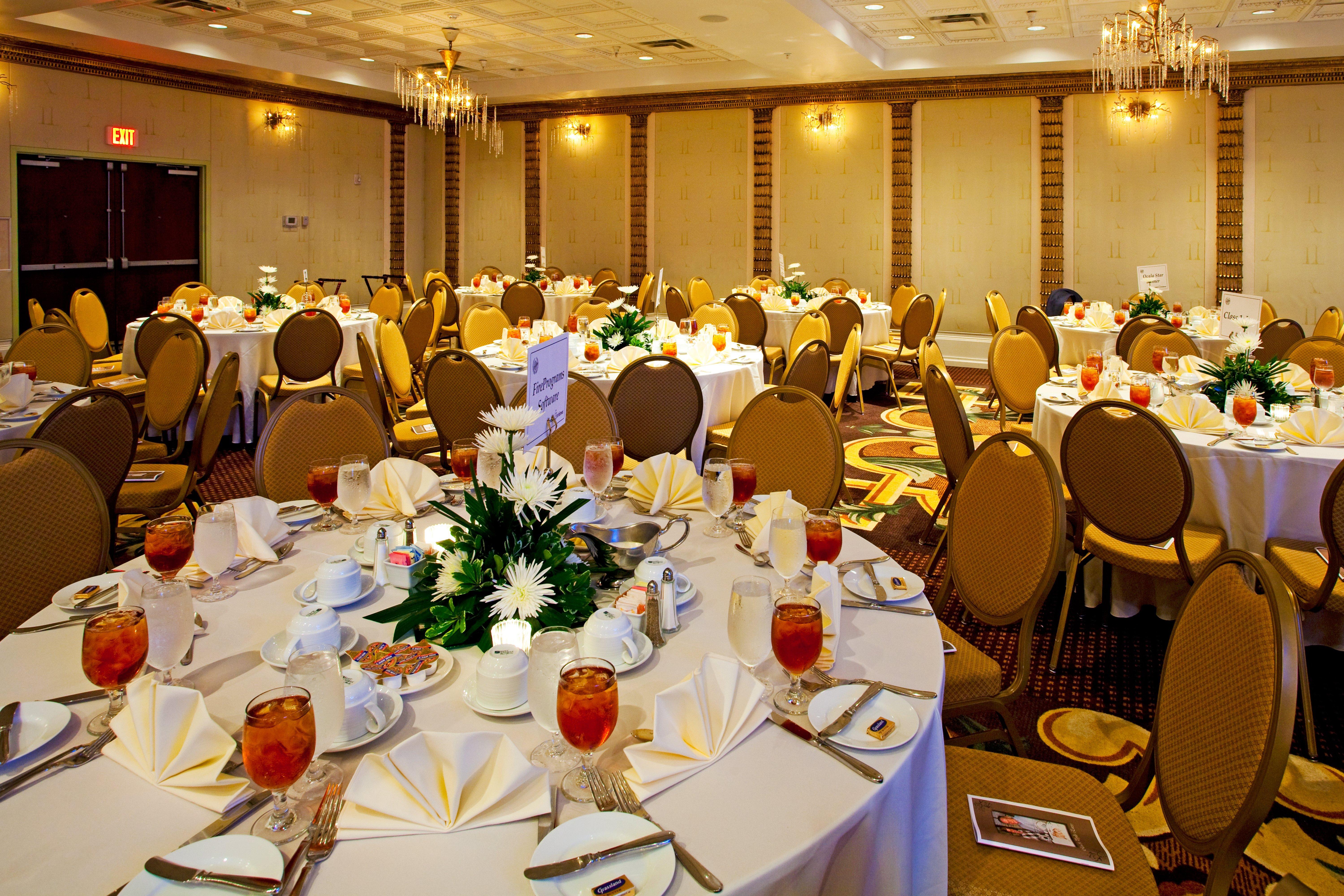 Holiday Inn Hotel & Suites Ocala Conference Center By Ihg Esterno foto